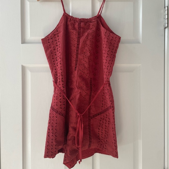 Lush Eyelet Romper from Nordstrom - Picture 2 of 6